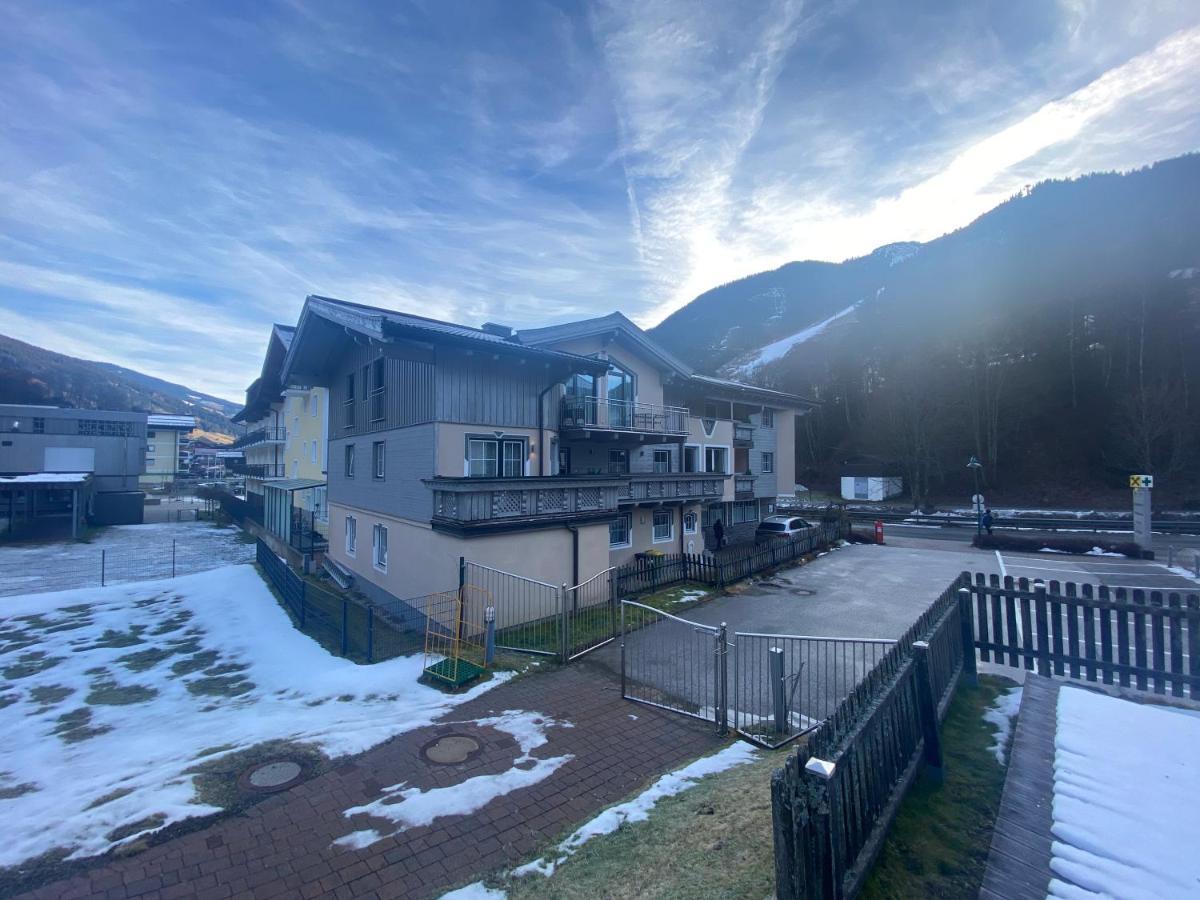 Haus Eder Steiner Bed & Breakfast Saalbach-Hinterglemm Bagian luar foto